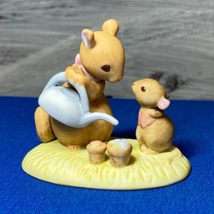 TINY TALK MOUSE FIGURINE “Sprinkle of Love”